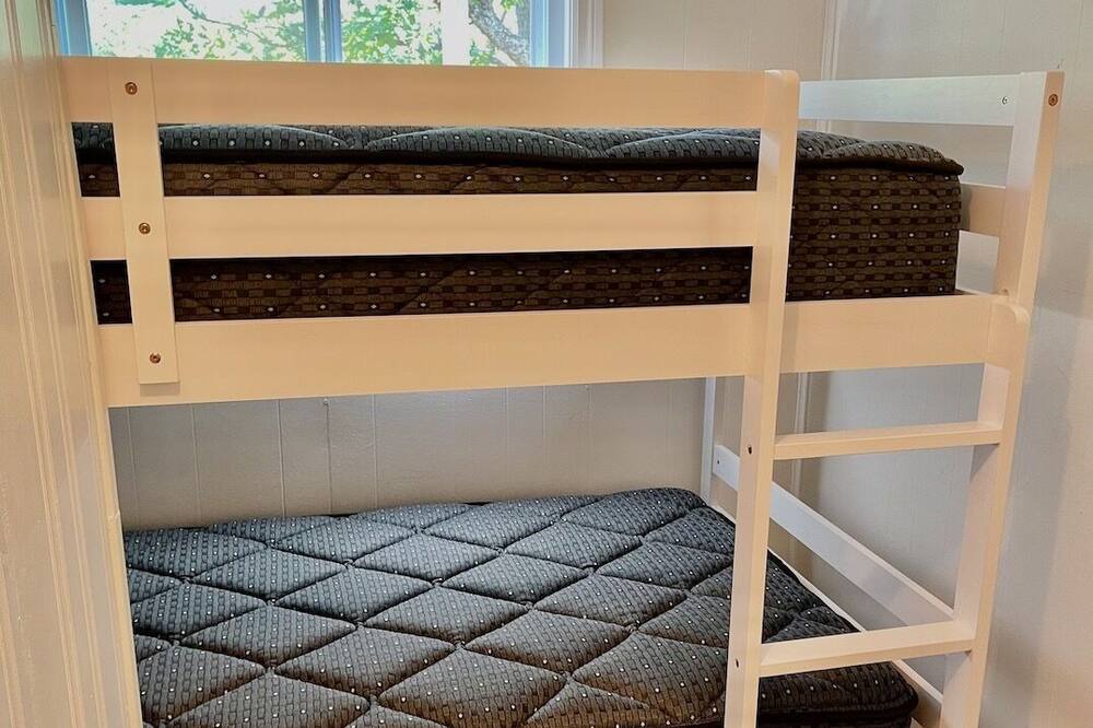 Photo of Bedroom in North Kawartha