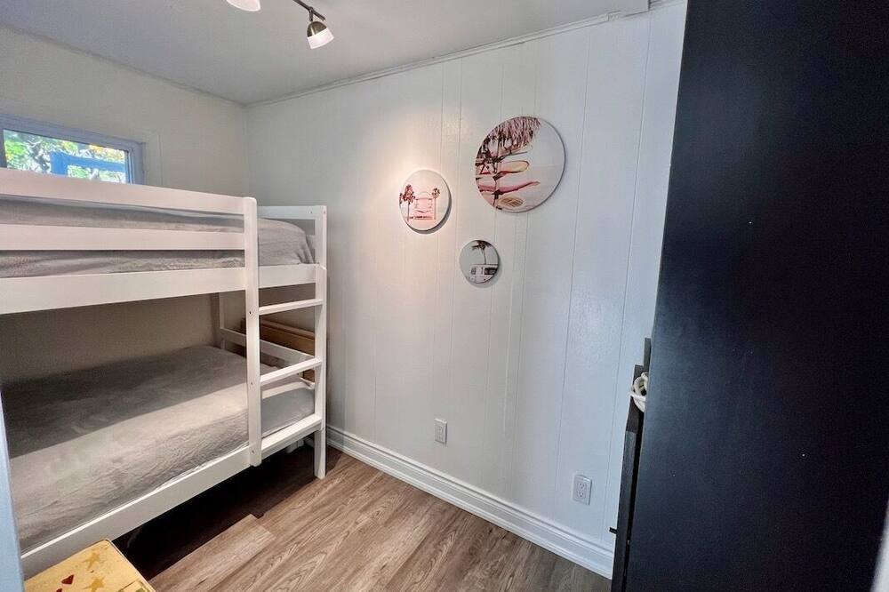 Photo of Bedroom in North Kawartha
