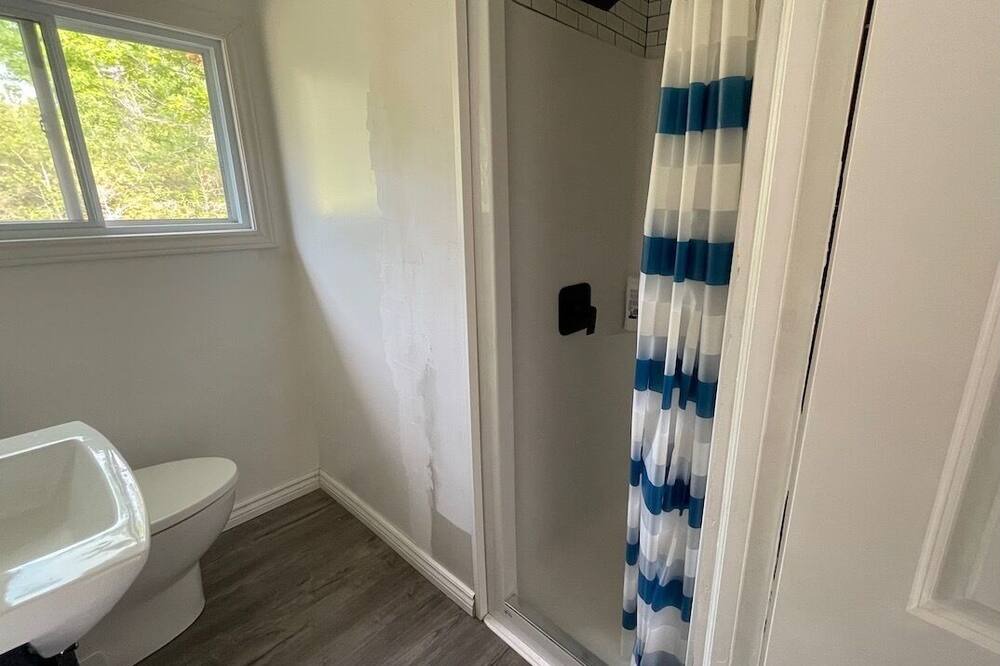Photo of Bathroom in North Kawartha