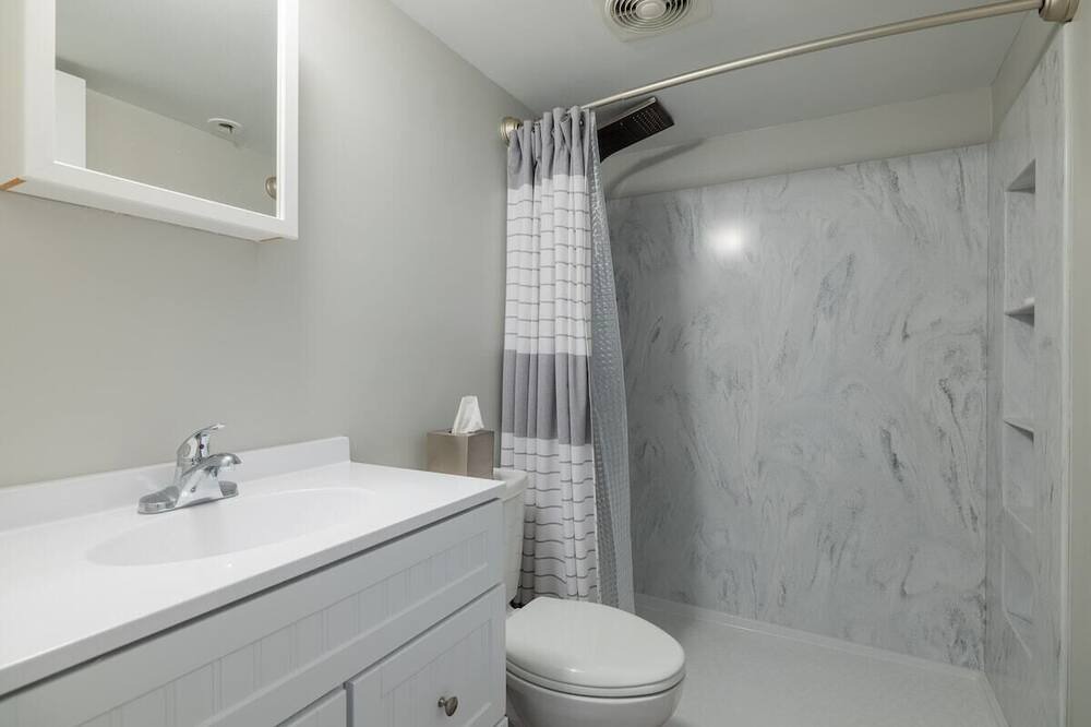 Photo of Bathroom in Naples