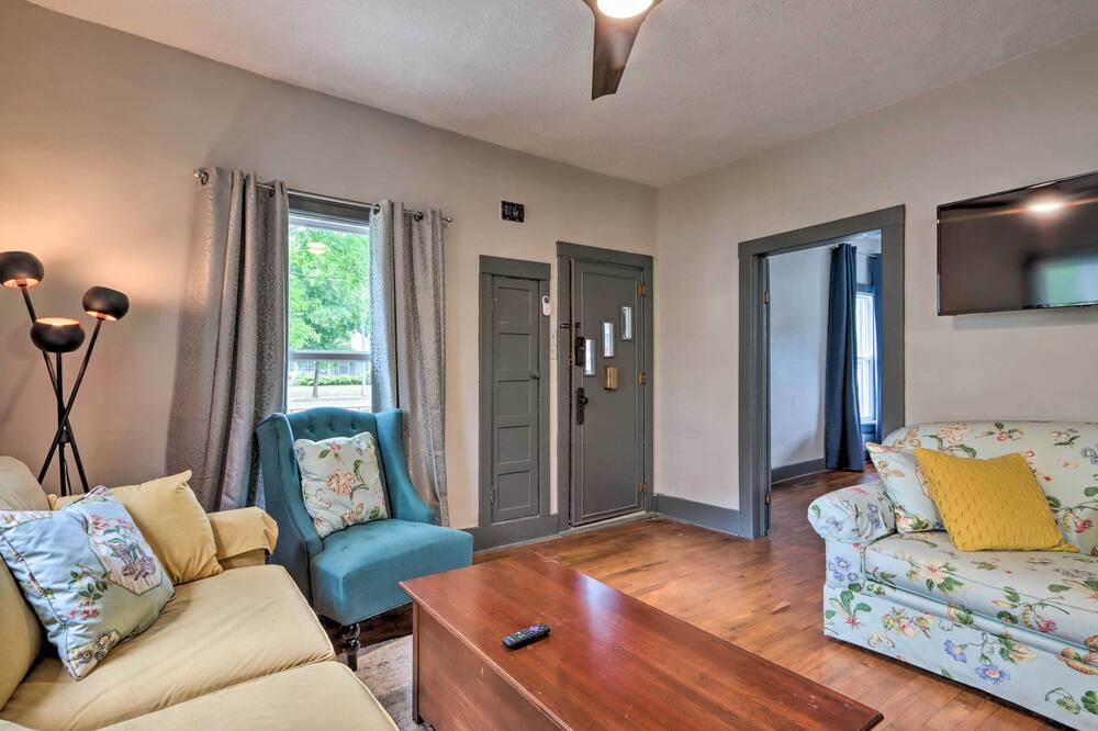 Photo of Livingroom in El Dorado Springs