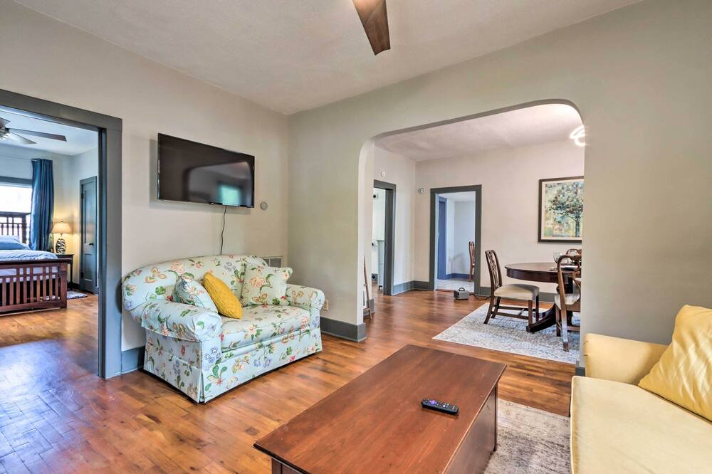 Photo of Livingroom in El Dorado Springs