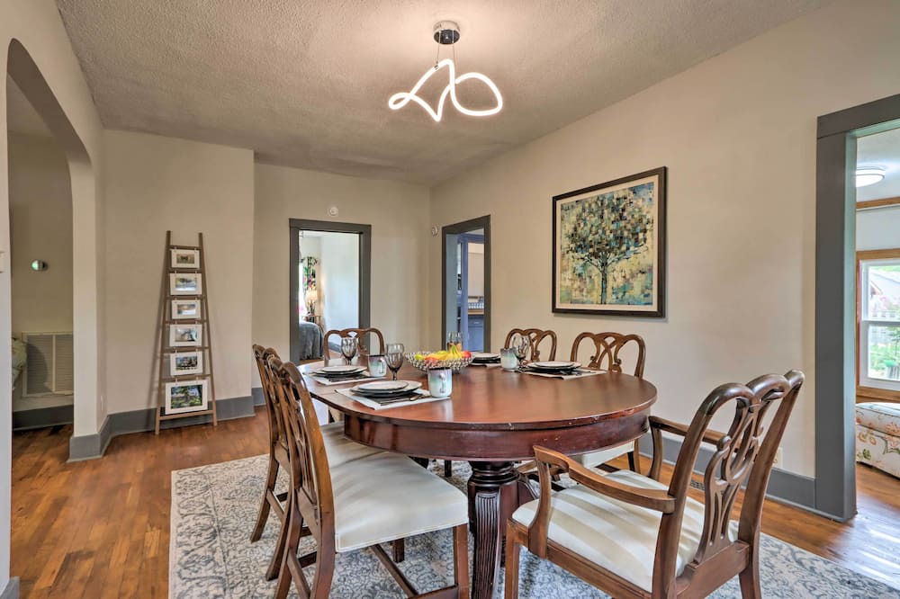 Photo of Livingroom in El Dorado Springs