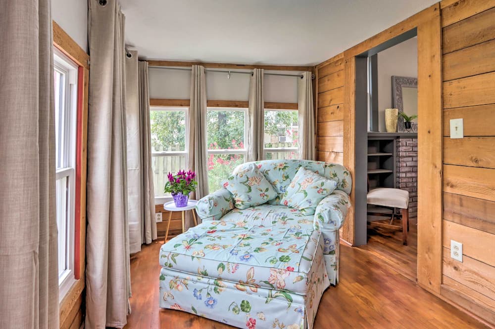 Photo of Livingroom in El Dorado Springs