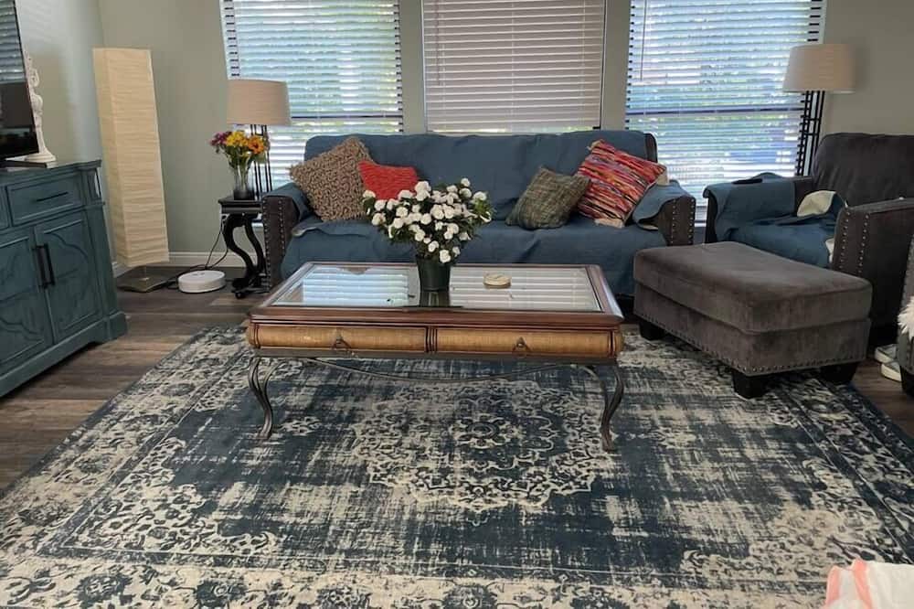 Photo of Bedroom in North Auburn