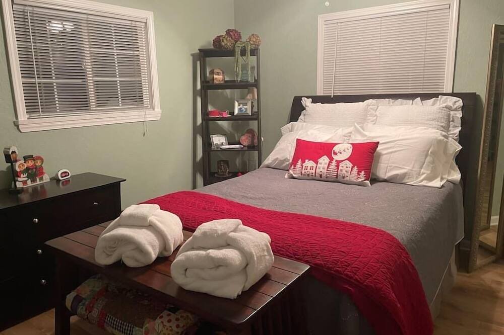 Photo of Bedroom in North Auburn