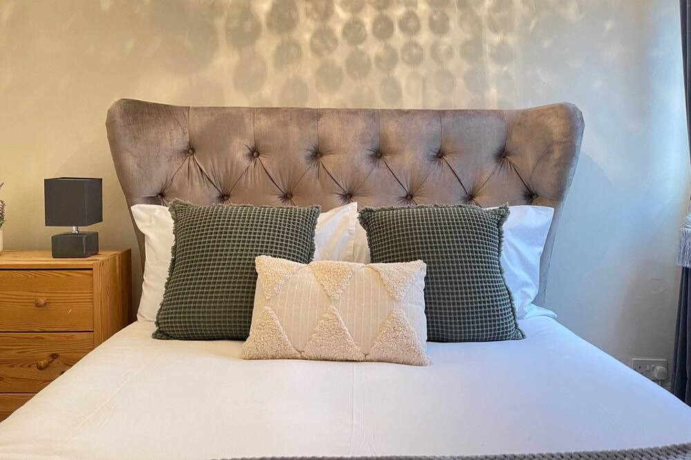 Photo of Others in Quorn