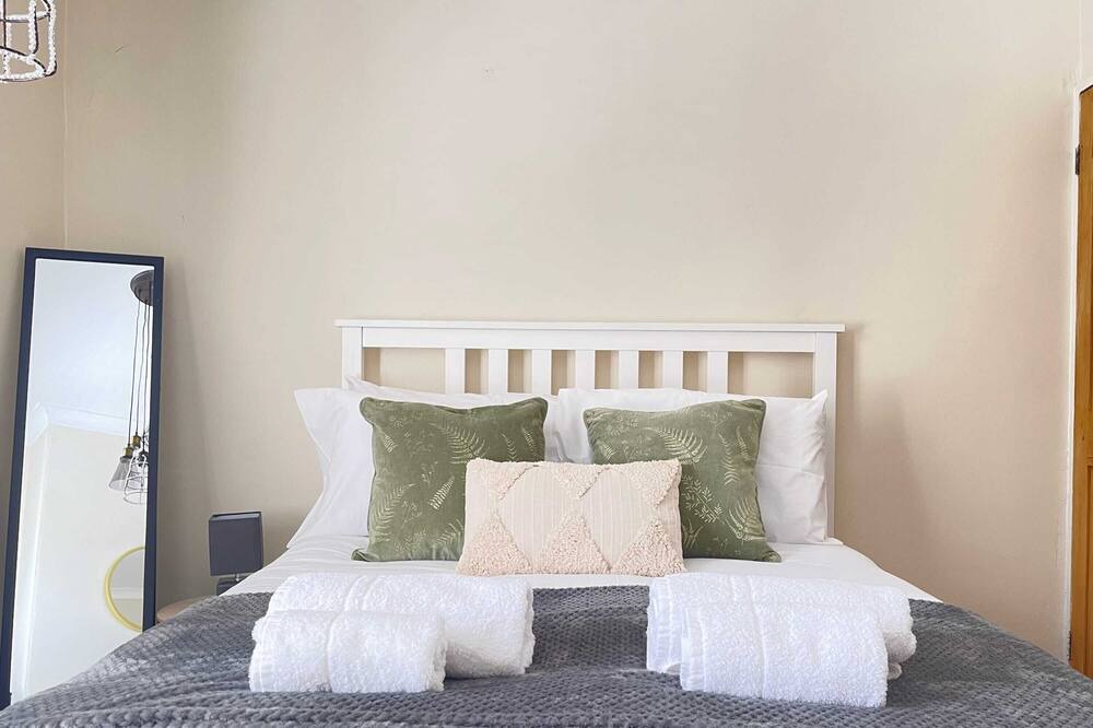 Photo of Others in Quorn