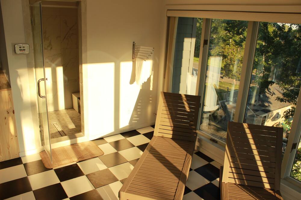 Photo of Bathroom in East Patchogue