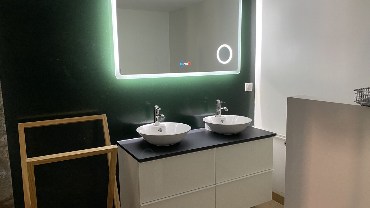 Photo of Bathroom in Ambert