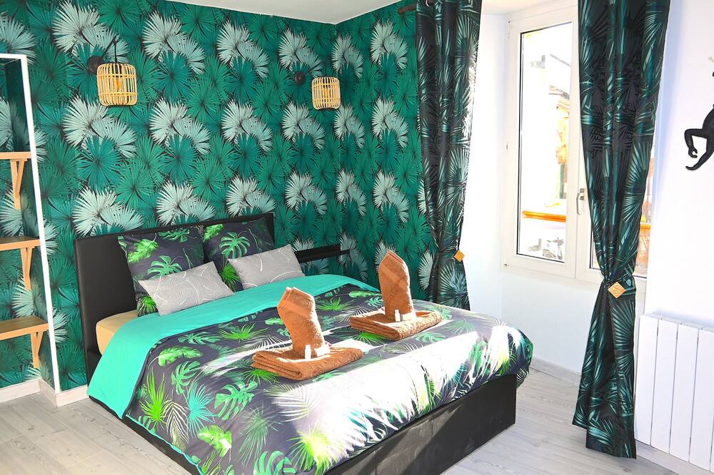 Photo of Bedroom in Villeneuve-sous-Dammartin