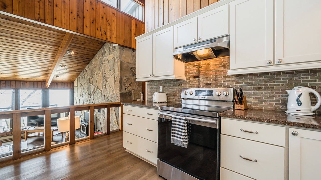 Photo of Kitchen in Northern Bruce Peninsula