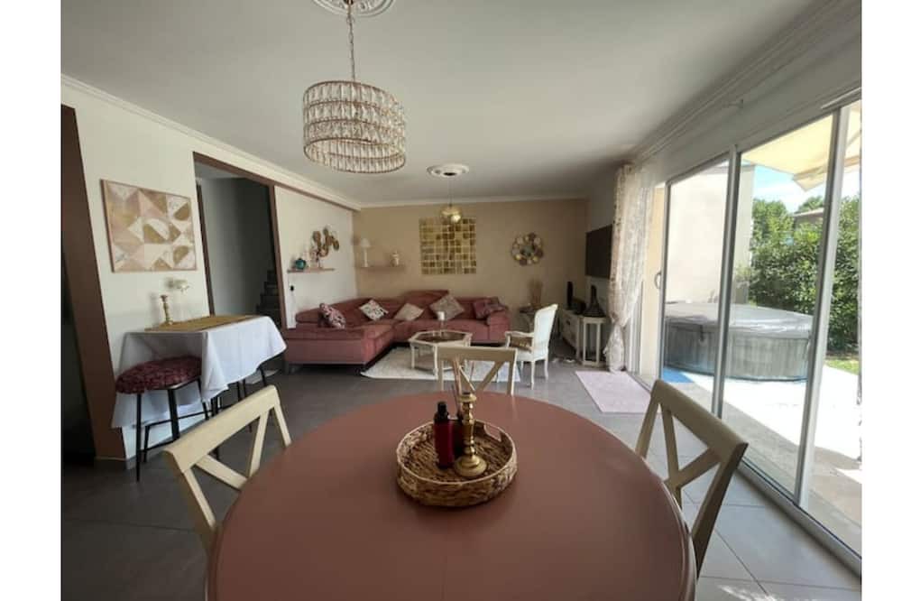 Photo of Others in Genissieux