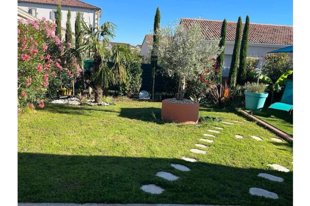 Photo of Outdoor in Genissieux