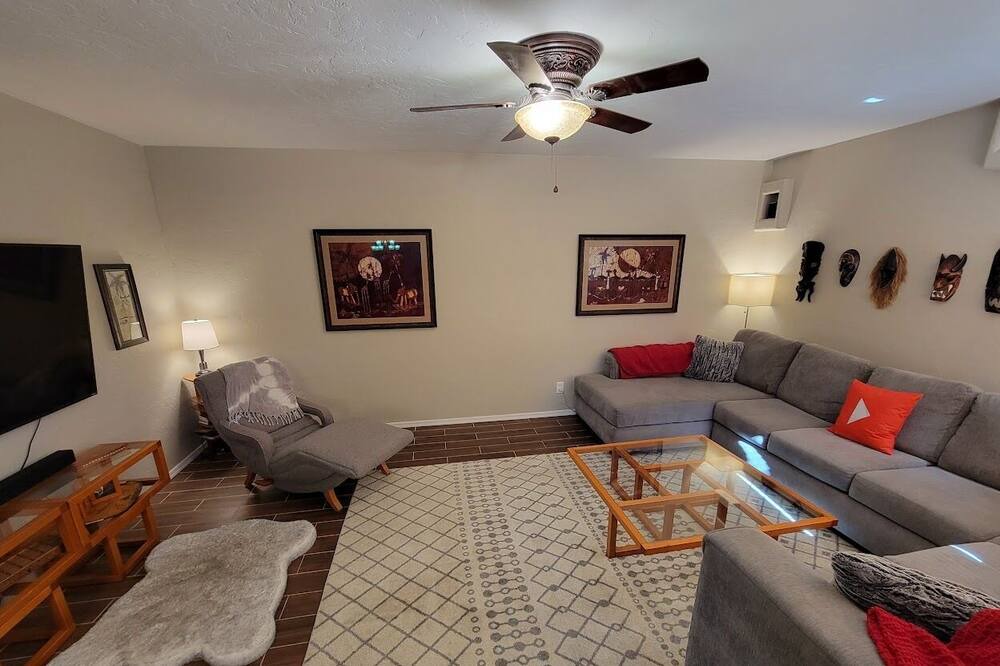 Photo of Livingroom in South Harrison