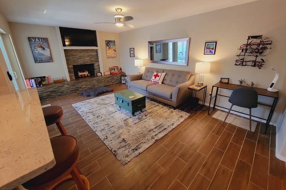 Photo of Livingroom in South Harrison