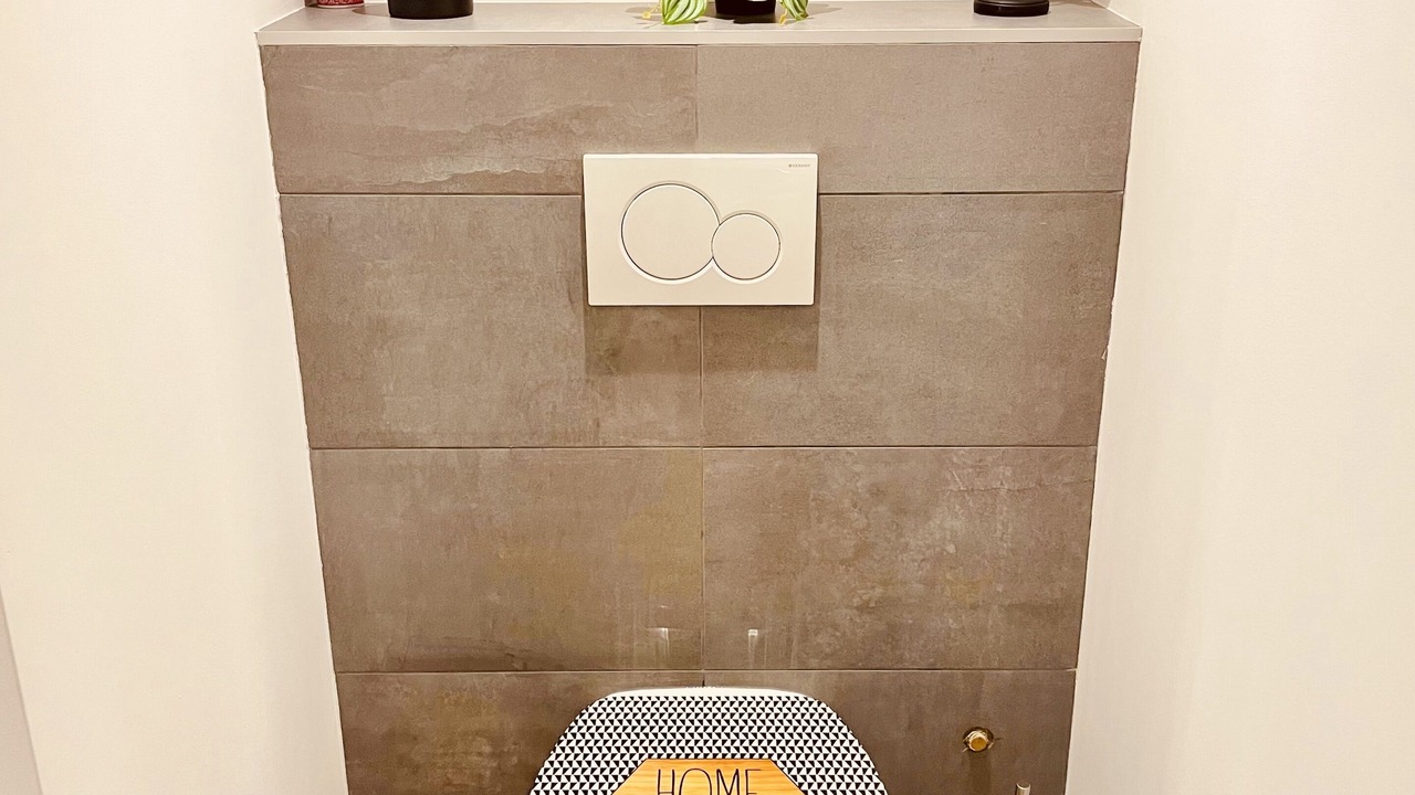 Photo of Others in Poncins