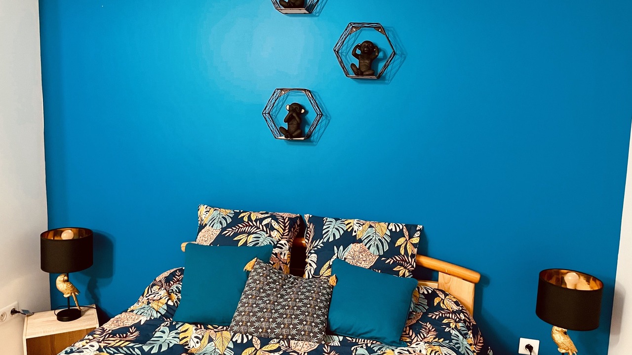 Photo of Others in Poncins