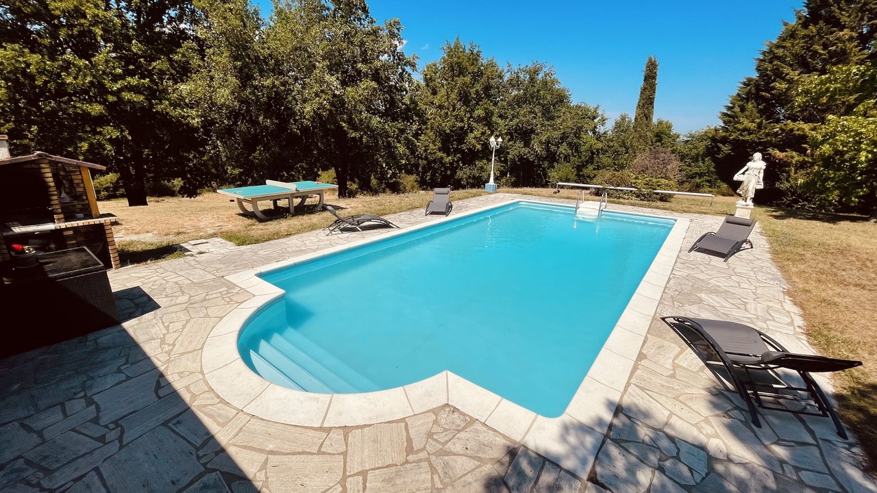 Photo of Outdoor in Poncins