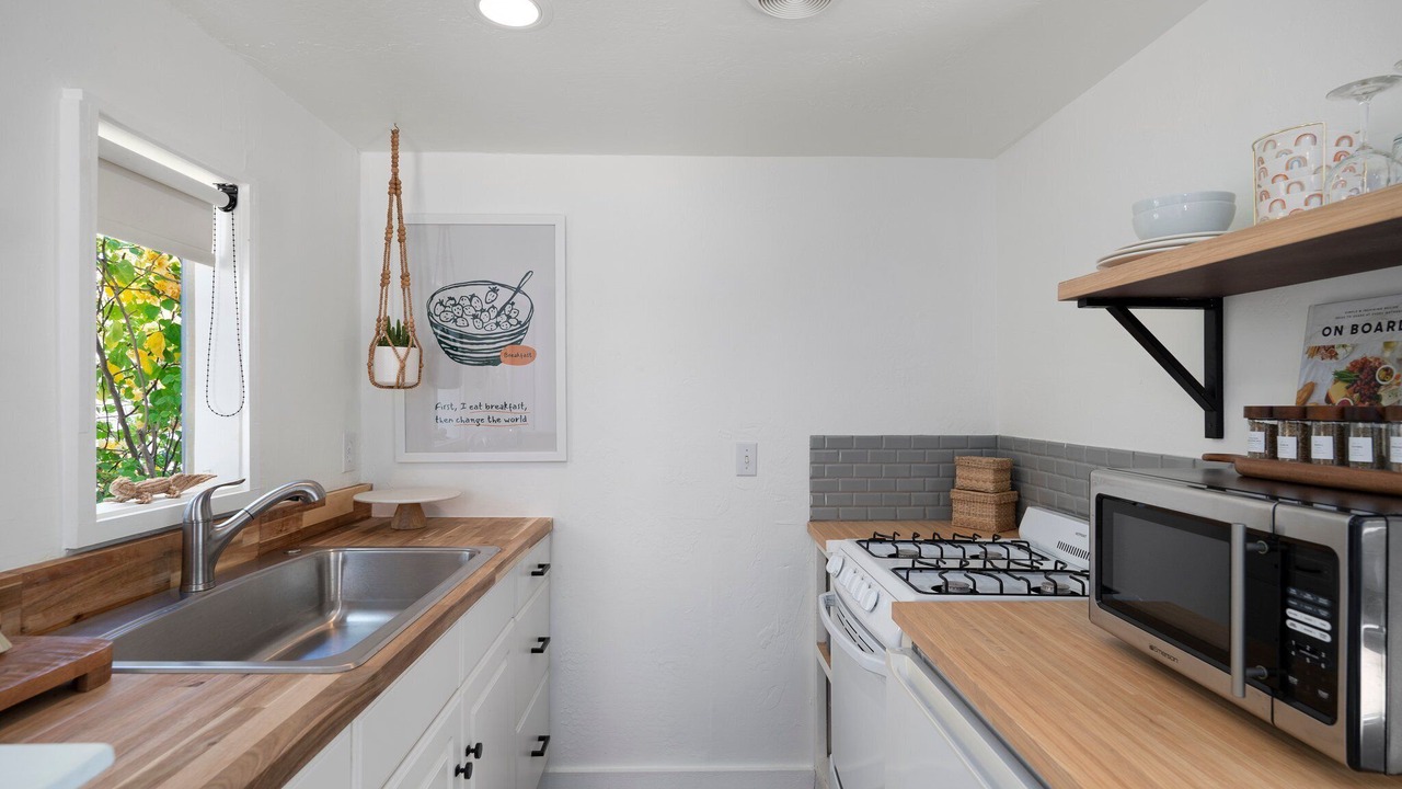 Photo of Kitchen in Roosevelt