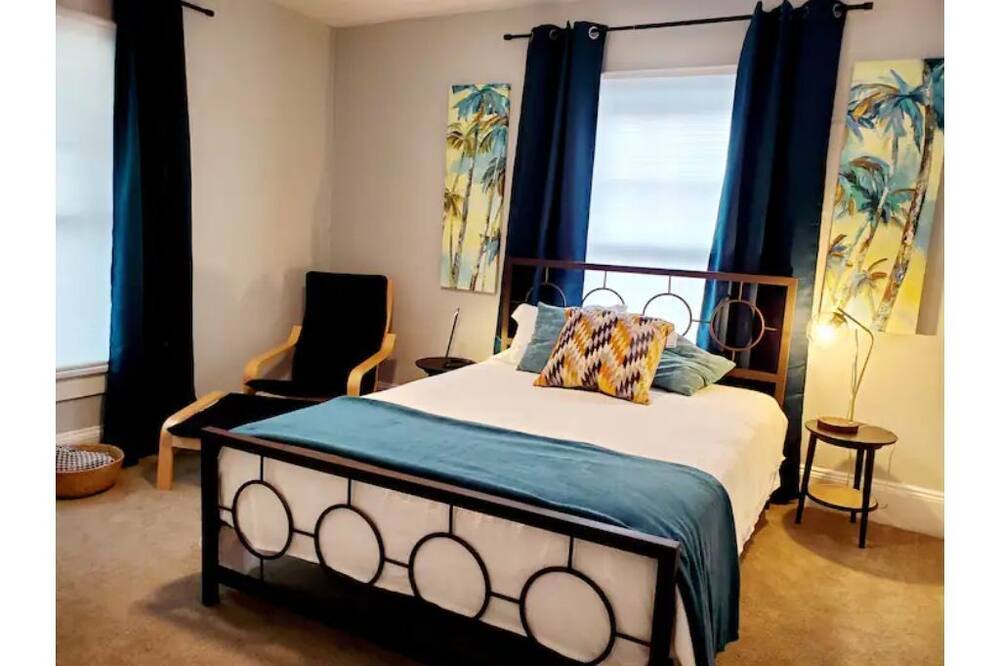 Photo of Bedroom in Pleasant Street