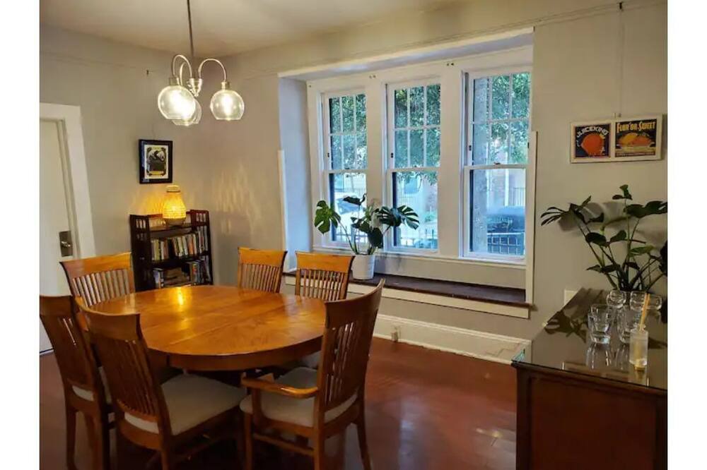 Photo of Kitchen in Pleasant Street