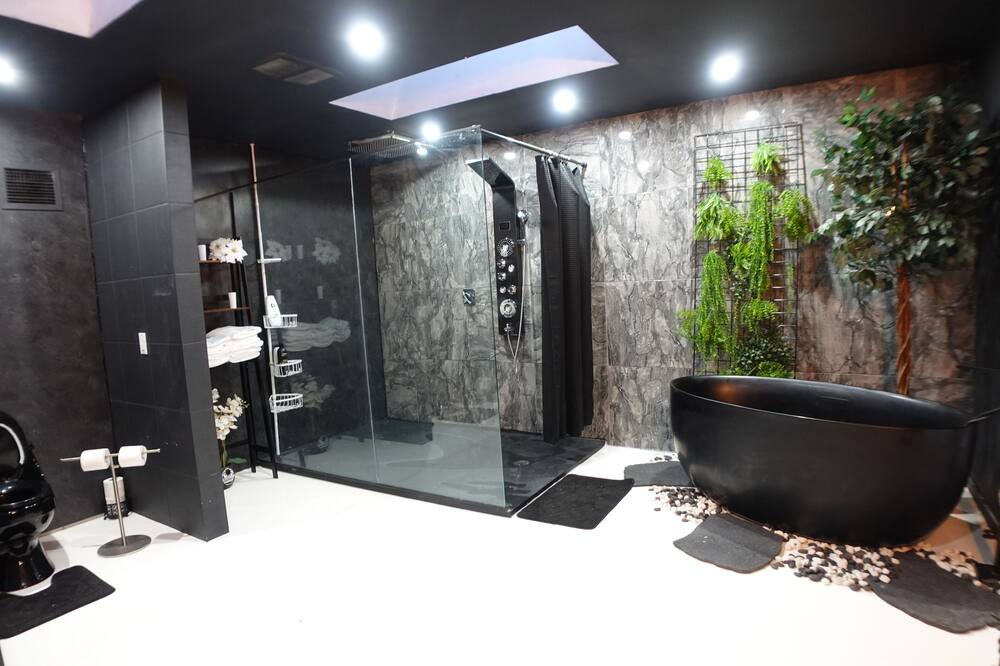 Photo of Bathroom in Mirabel