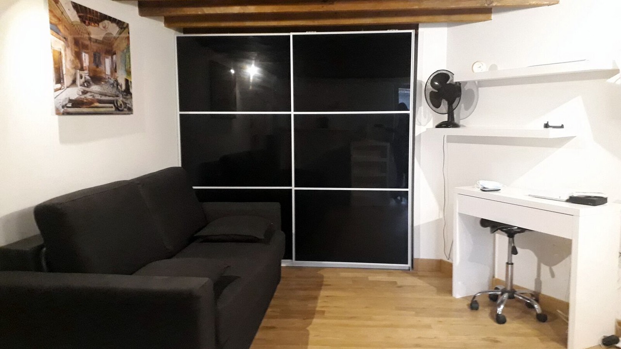 Photo of Others in Comedie