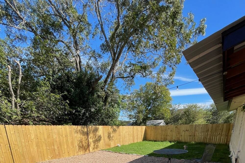Photo of Others in Gonzales