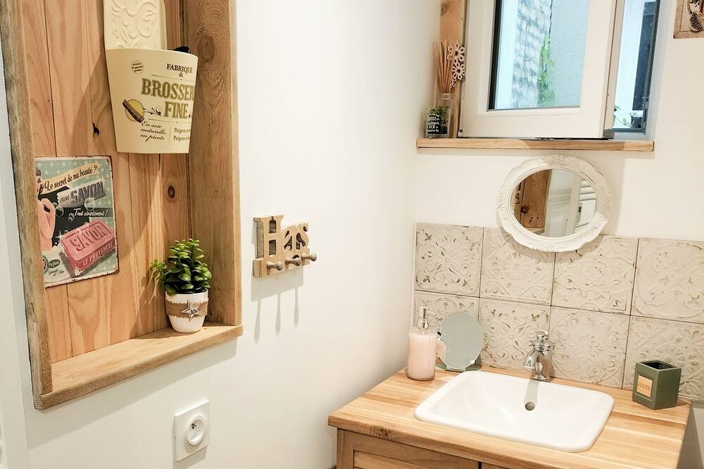 Photo of Bathroom in Secqueville-en-Bessin
