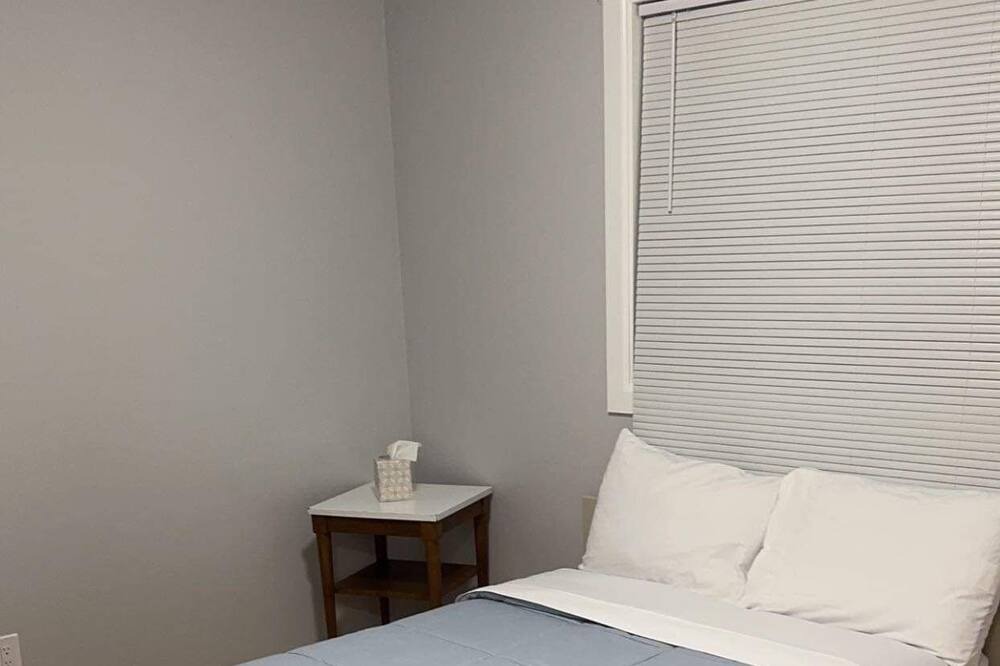 Photo of Bedroom in Everett