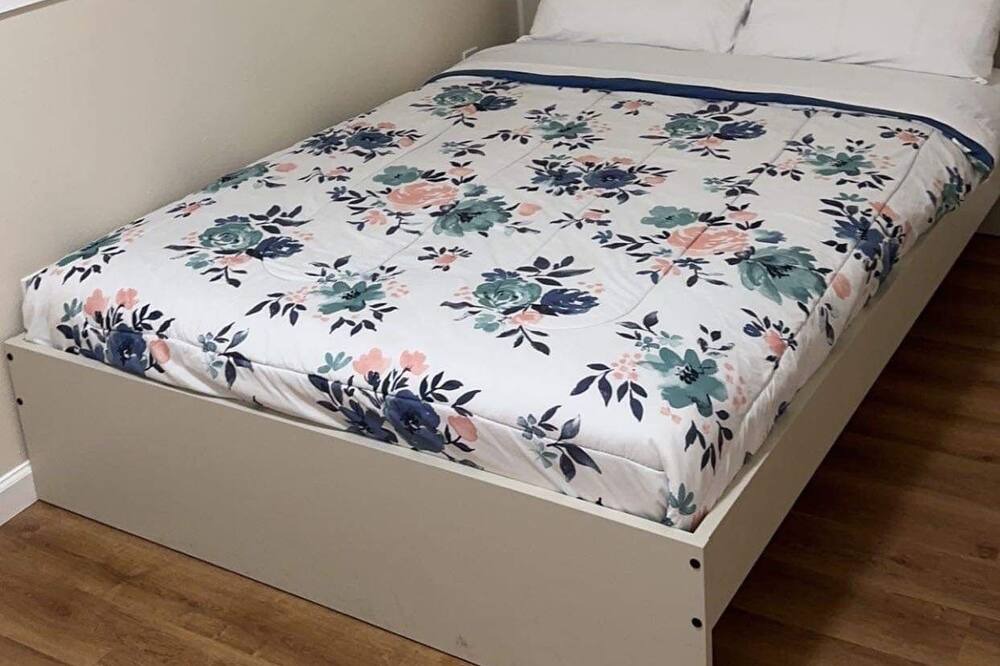 Photo of Bedroom in Everett