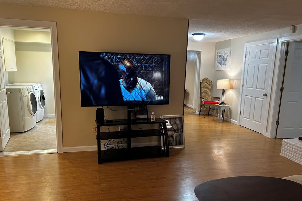 Photo of Livingroom in Everett