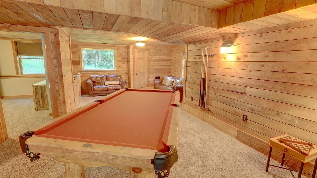 Photo of Bedroom in Ellicottville