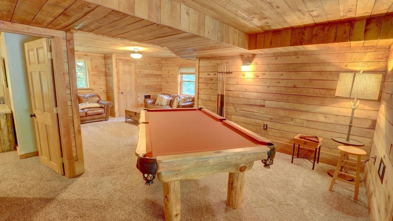 Photo of Bedroom in Ellicottville