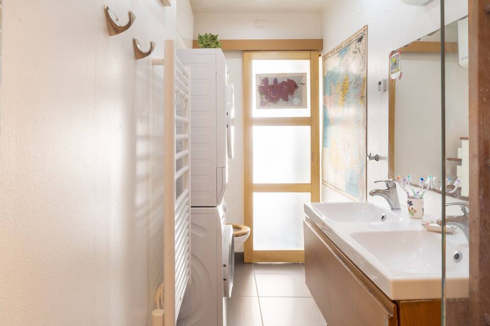 Photo of Bathroom in Canclaux