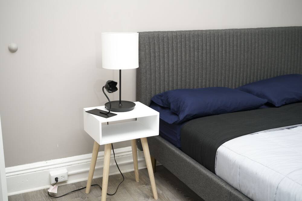 Photo of Bedroom in Orange