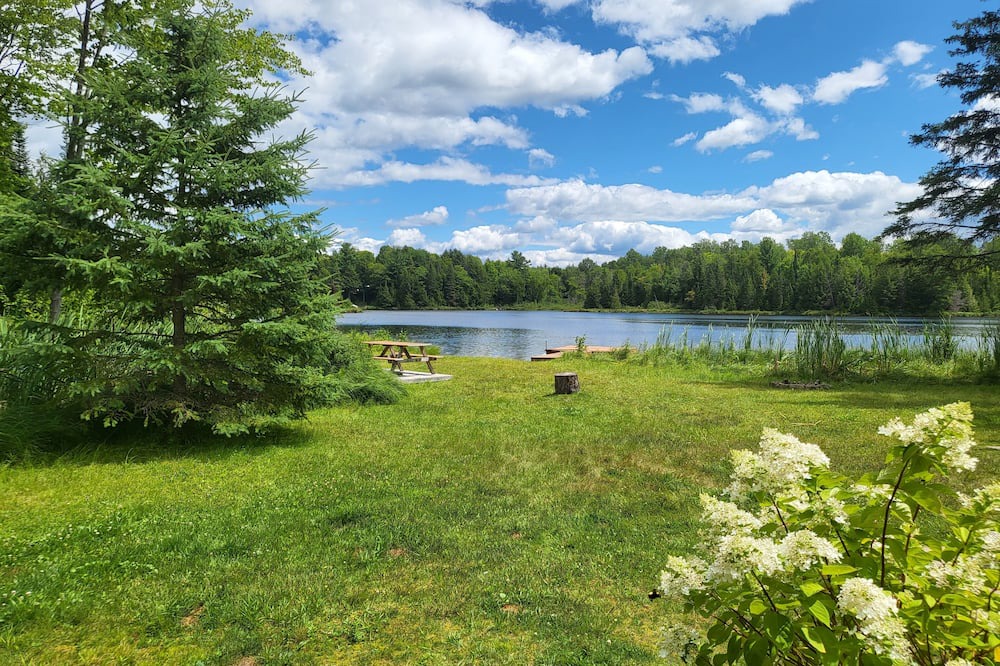 Photo of Outdoor in Val-des-Monts