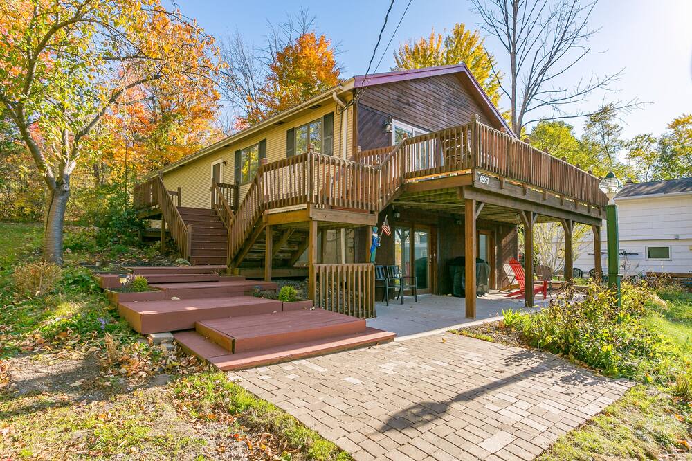 Photo of Outdoor in Rushville