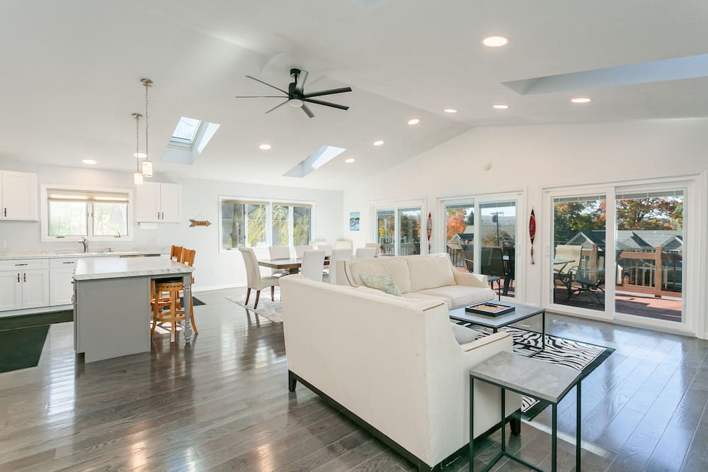 Photo of Livingroom in Rushville