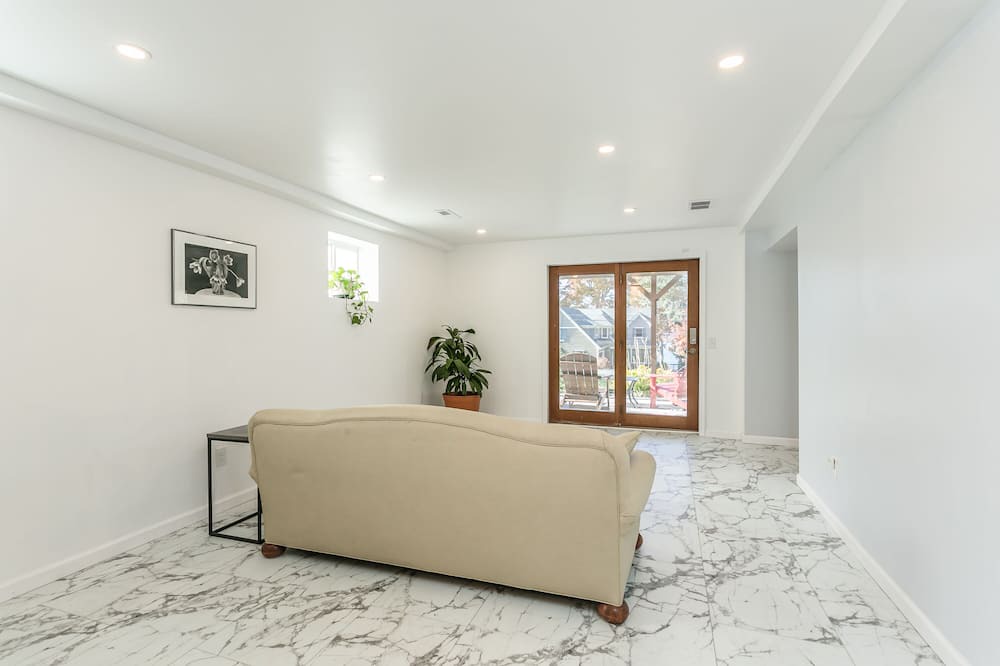 Photo of Others in Rushville