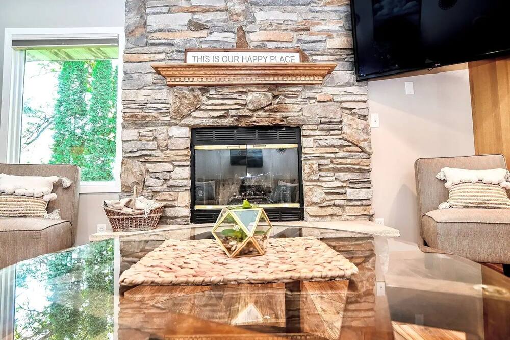 Photo of Livingroom in Montello