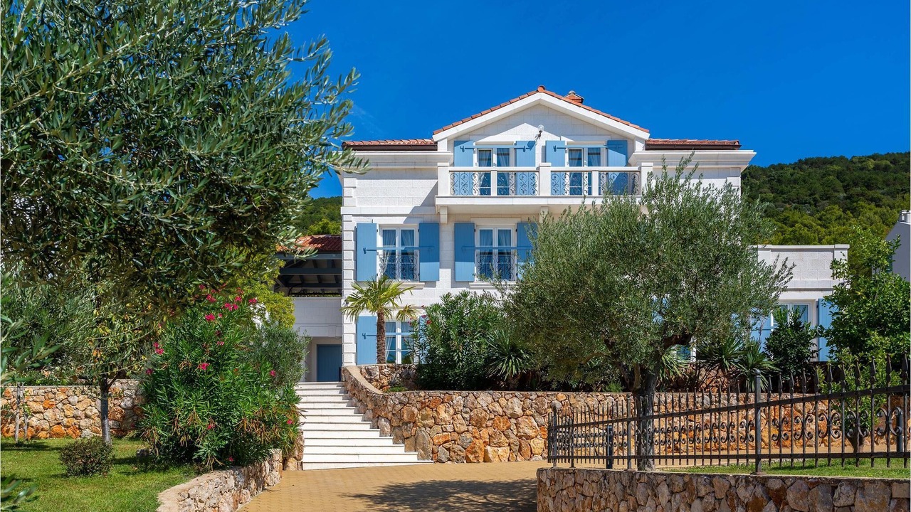 Photo of Outdoor in Cres