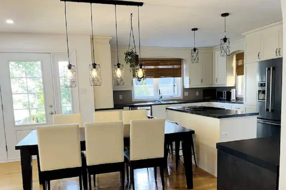 Photo of Kitchen in Fassett