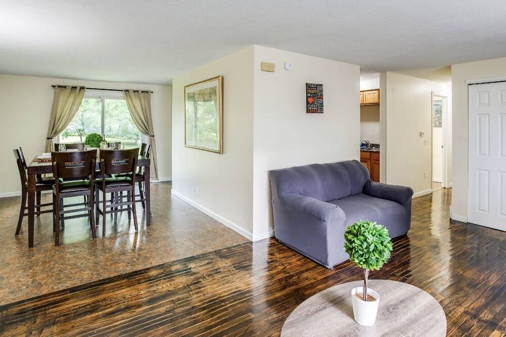 Photo of Livingroom in Rochester