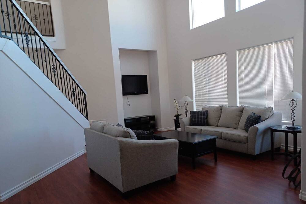 Photo of Livingroom in Lancaster