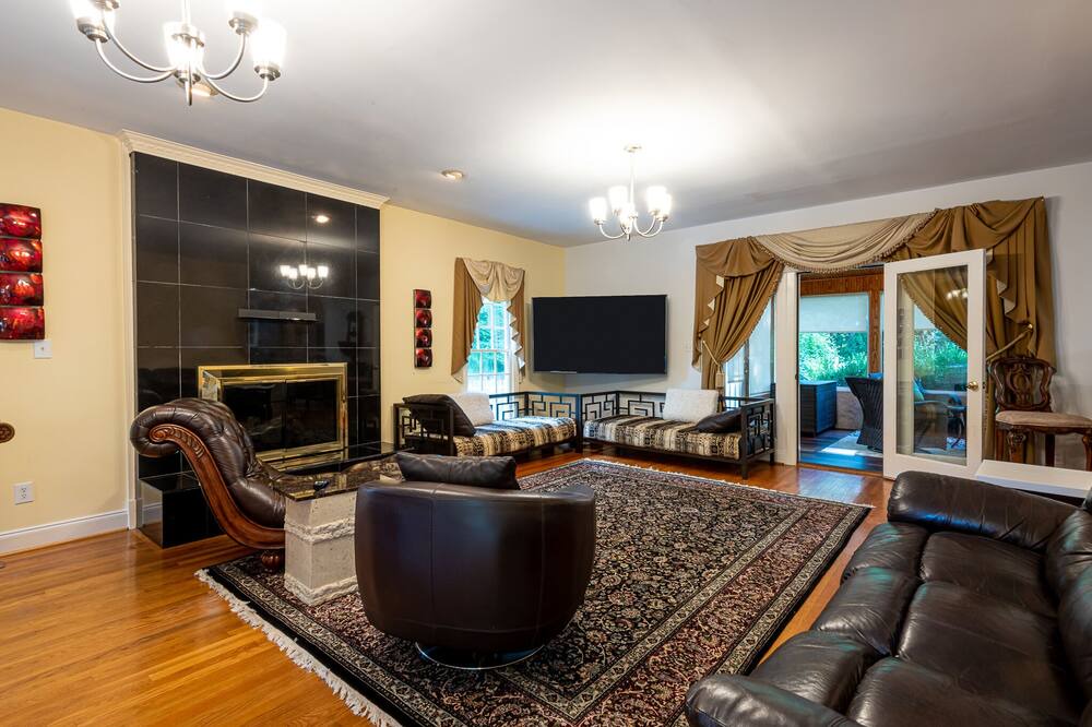 Photo of Livingroom in Raleigh