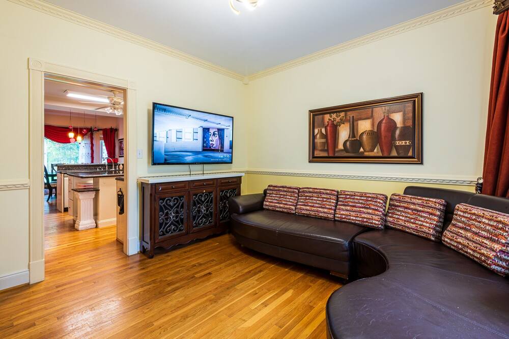 Photo of Livingroom in Raleigh