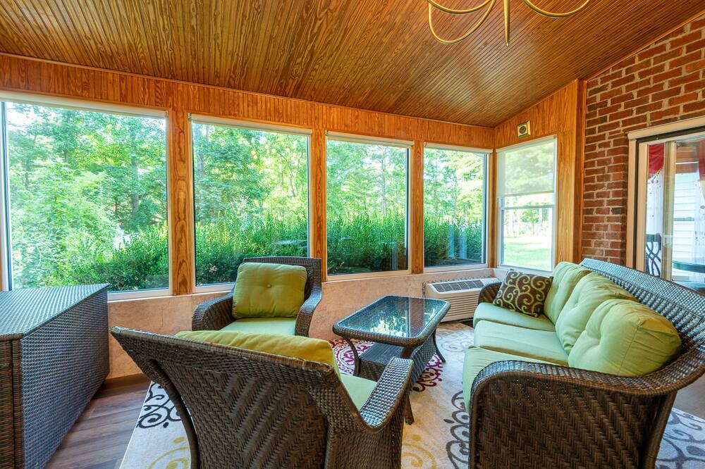 Photo of Livingroom in Raleigh