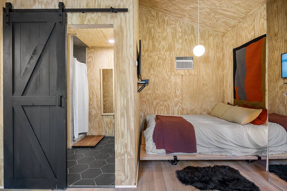 Photo of Bedroom in Tucker